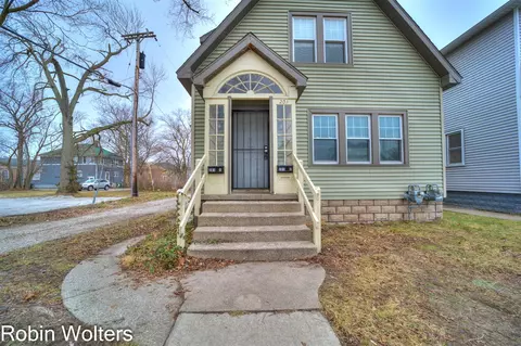 201 Merrill, Muskegon, MI 49441