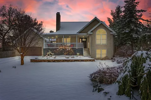 2339 Vandemere, Jackson, MI 49201