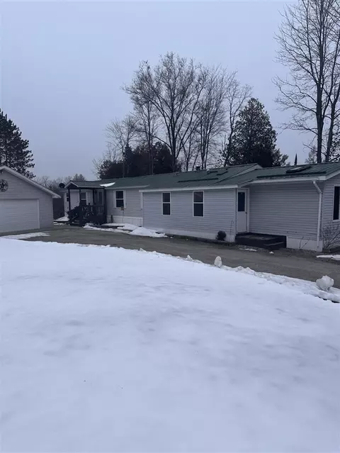7475 S 220th, Reed City, MI 49677