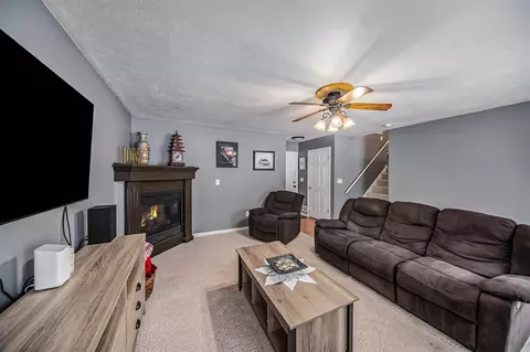 Living - 2018 Elwood, Spring Arbor, MI 49283 photo 5 of 5