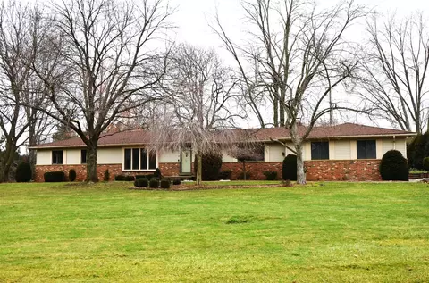 47270 S Chigwidden, Northville, MI 48167