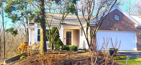 5851 Lyn Hvn, Grand Rapids, MI 49512