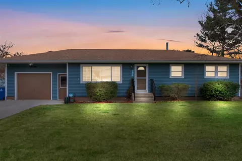 14769 Lakeshore, Grand Haven, MI 49417