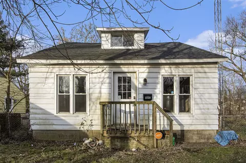 521 Ira, Kalamazoo, MI 49048