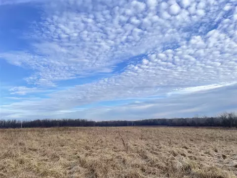 Par 2-6 13 1/2 Mile Rd, Tekonsha, MI 49092 photo 2