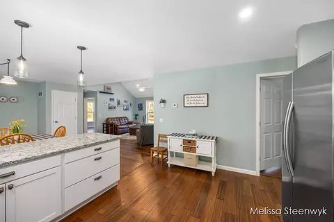Kitchen - 923 60th, Pullman, MI 49450 photo 5 of 6