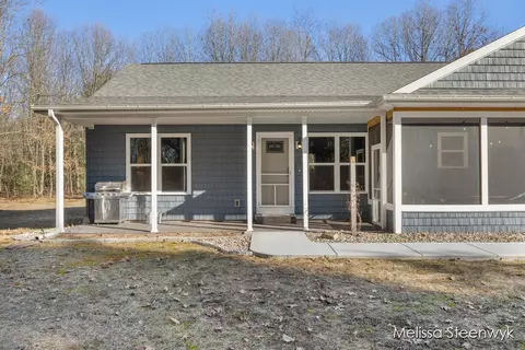 Exterior - 923 60th, Pullman, MI 49450 photo 3 of 13