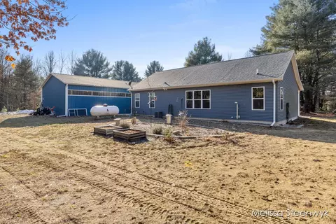 Exterior - 923 60th, Pullman, MI 49450 photo 10 of 13