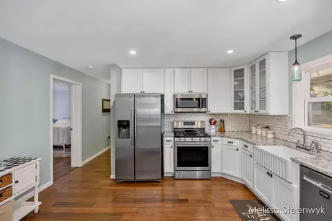Kitchen - 923 60th, Pullman, MI 49450 photo 2 of 6