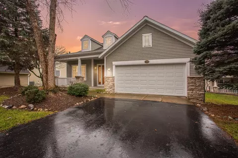 3580 Mill Pt, Kentwood, MI 49512