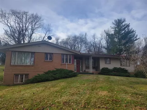 904 Locust, Albion, MI 49224