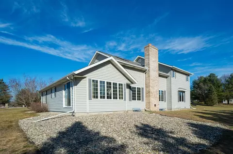 Exterior - 305 Annes, Plainwell, MI 49080 photo 3 of 9
