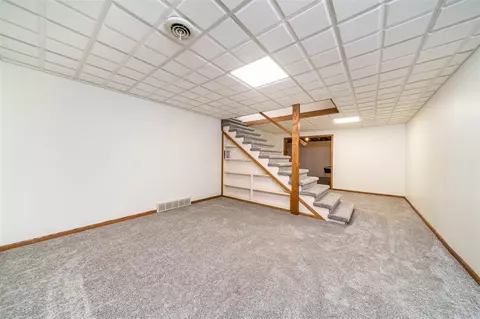 Living - 305 Annes, Plainwell, MI 49080 photo 3 of 3