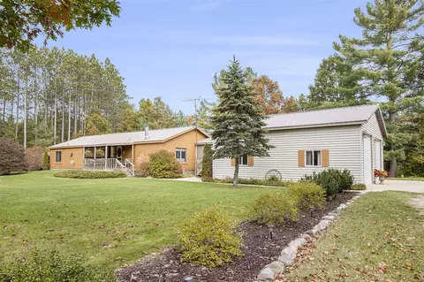 Exterior - 3630 E Baker, Hesperia, MI 49421 photo 14 of 20