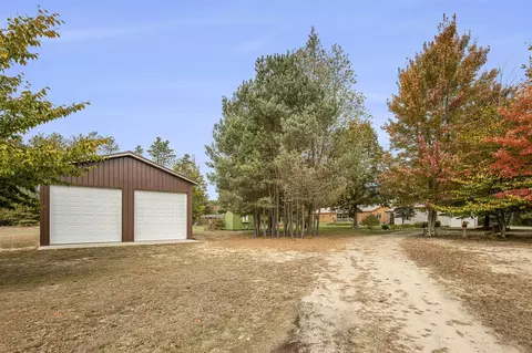 Exterior - 3630 E Baker, Hesperia, MI 49421 photo 19 of 20
