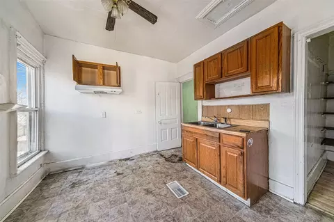 Kitchen - 1701 E Ganson, Jackson, MI 49202 photo 3 of 3