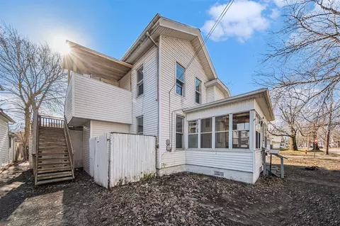 Exterior - 1701 E Ganson, Jackson, MI 49202 photo 5 of 9