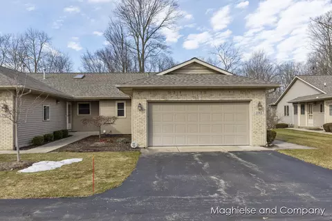 2143 Creekside, Byron Center, MI 49315