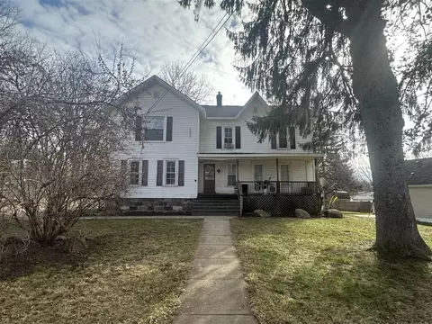 607 S Main, Olivet, MI 49076