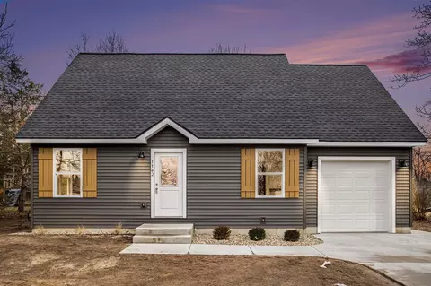 1142 Norway, Hastings, MI 49058