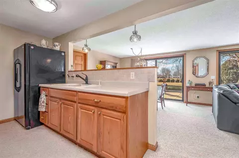 Bath - 706 Tomahawk, Coldwater, MI 49036 photo 1 of 6
