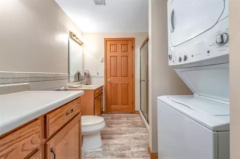 Bath - 706 Tomahawk, Coldwater, MI 49036 photo 4 of 6