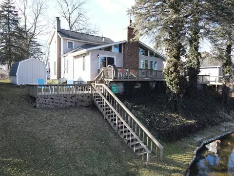 610 N Gremps, Paw Paw, MI 49079
