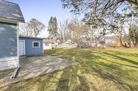 Exterior - 712 Griswold, Jackson, MI 49203 photo 5 of 6