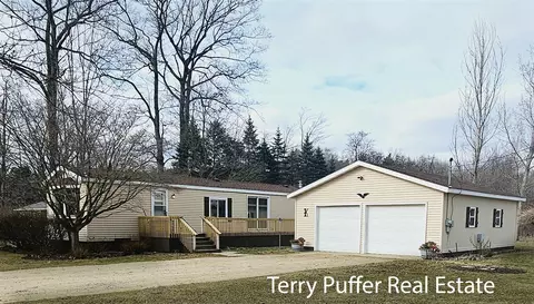 13501 Krauskopf, Sparta, MI 49345