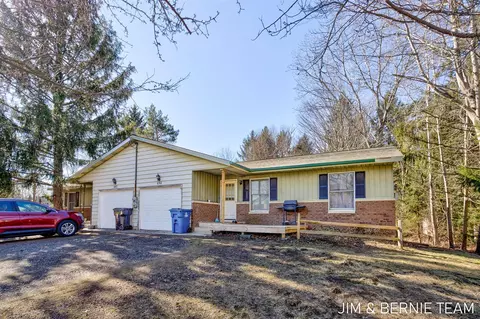 490 Union, Douglas, MI 49406