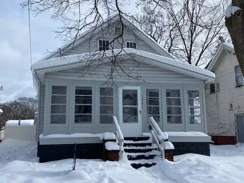 1326 Chestnut, Muskegon, MI 49442