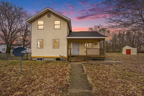 410 Eighth, Three Rivers, MI 49093