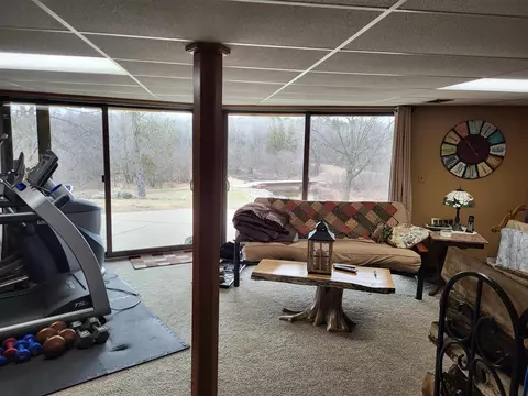 Living - 11497 S Woodruff, Blanchard, MI 49310 photo 8 of 8