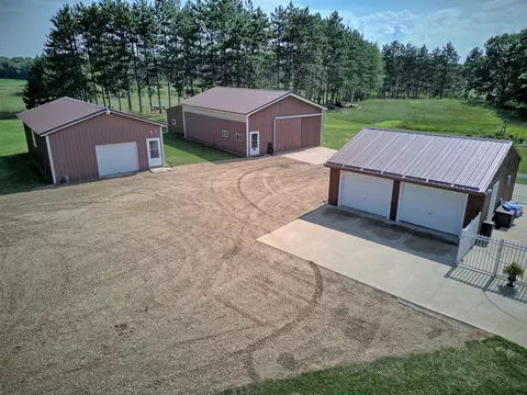 Exterior - 11497 S Woodruff, Blanchard, MI 49310 photo 3 of 16
