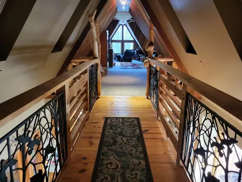 Entry Way - 11497 S Woodruff, Blanchard, MI 49310 photo 3 of 4