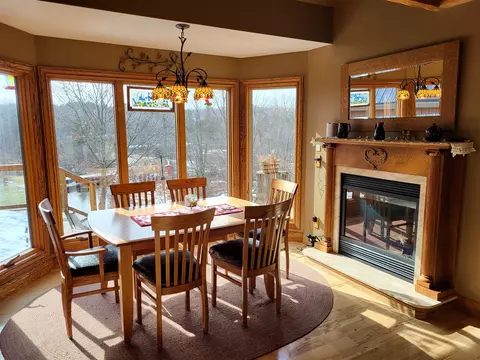 Dining - 11497 S Woodruff, Blanchard, MI 49310 photo 1 of 1