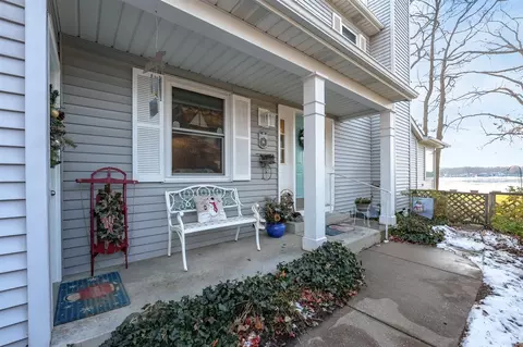 2144 Ames Dr, Portage, MI 49002