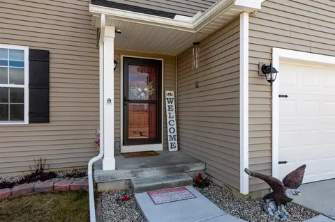 Exterior - 7029 Jolyn, Jackson, MI 49201 photo 4 of 12