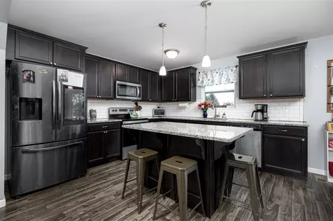 Kitchen - 7029 Jolyn, Jackson, MI 49201 photo 1 of 4