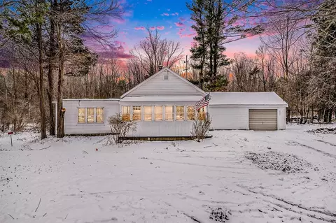 16263 148th, Spring Lake, MI 49456