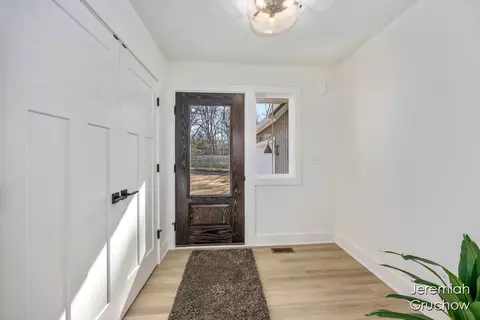 Entry Way - 939 Buttrick, Ada, MI 49301 photo 1 of 1