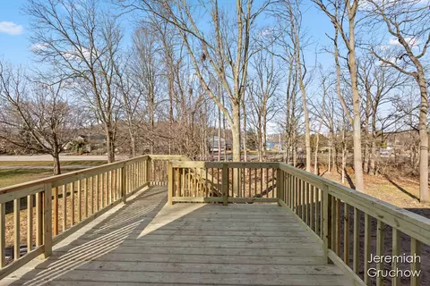 Exterior - 939 Buttrick, Ada, MI 49301 photo 2 of 12