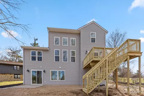 Exterior - 939 Buttrick, Ada, MI 49301 photo 4 of 12