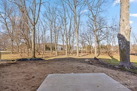 View/Area - 939 Buttrick, Ada, MI 49301 photo 4 of 9