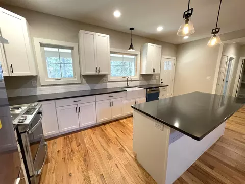 Kitchen - 14205 Wildwood, Harbert, MI 49115 photo 2 of 7