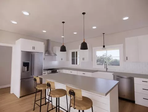 Kitchen - 14205 Wildwood, Harbert, MI 49115 photo 6 of 7