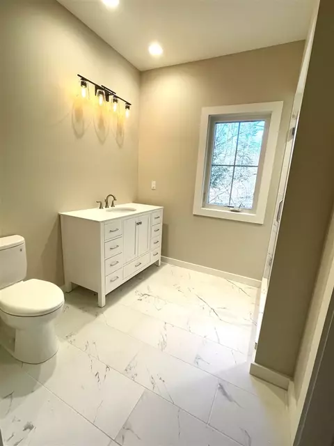 Bath - 14205 Wildwood, Harbert, MI 49115 photo 1 of 5