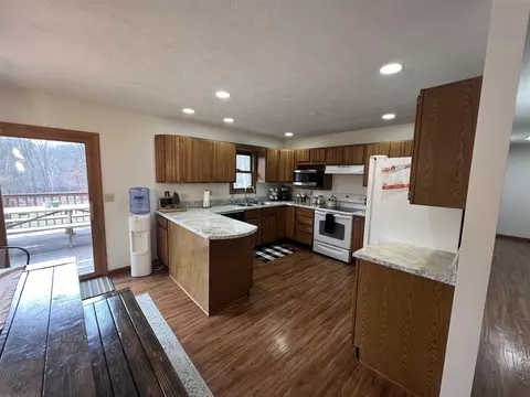 Kitchen - 9075 Ferris, Grant, MI 49327 photo 1 of 6