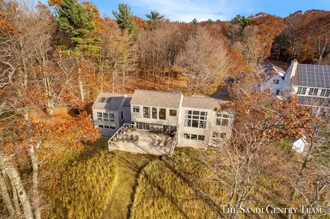 2293 Scenic, Muskegon, MI 49445