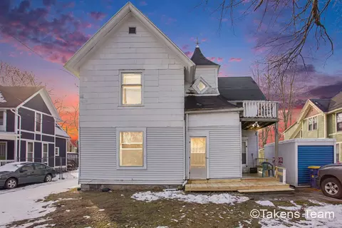 233 Hollister, Grand Rapids, MI 49506
